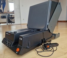 Diaprojektor Reflekta AFM mit Tageslichtbildschirm und Fernbedienung