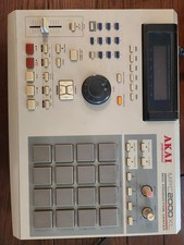 Akai MPC2000XL Sampler &