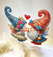 Süßes Wichtelpärchen, Deko-Aufsteller & Diamond Painting Malerei, 23 cm x 24 cm.