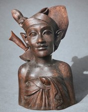 Große Java Holzfigur mit