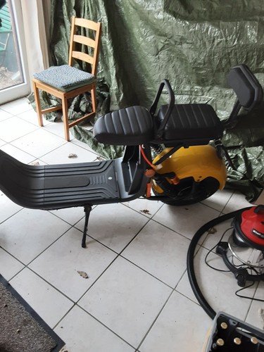 Mofaroller mit breiten reifen - breiten,
