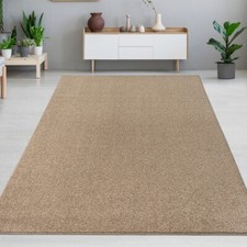 Eleganter brauner Teppich –