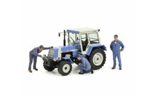 Fortschritt ZT 323 + 3 Figuren