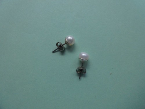 Silberfarbene ohrstecker mit - silberfarbene,