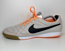 Nike Tiempo Hallenschuhe Leder