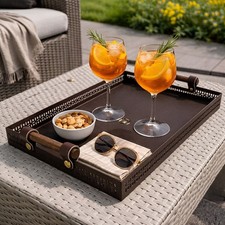 Serviertablett aus Stahl