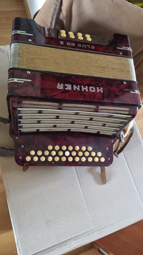Hohner club iii - iii, bs