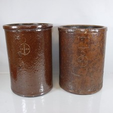 Antike Pflanzentöpfe