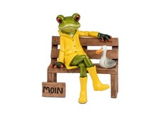 Frosch mit Ente auf Bank – mit Regenjacke Gummistiefeln Moin Schild Froschhausen