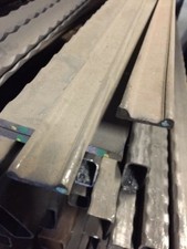 Profile Stahl Schmiedeeisen - Vierkantrohr gehämmert Vierkant Hespen Metall Tor