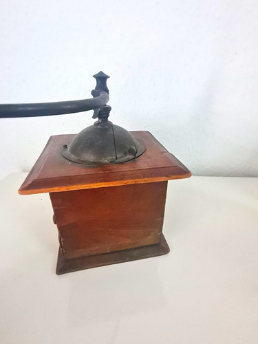 Alte hand kaffeemühle - hand-kaffeemühle, aus