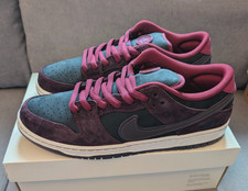 Nike SB Dunk Low x Riot