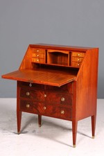 Edler Sekretär im Louis Seize