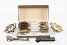 Q40Y08- Versilbertes Löffel Zangen Saliere m Glaseinsatz 10-tlg. 