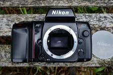 Nikon N8008 (F-801) /