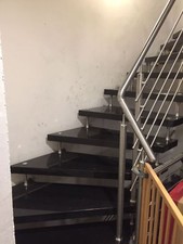 Freitragende Bolzentreppe 3+3cm schwarzer Basalt  incl. Bolzen  sofort lieferbar