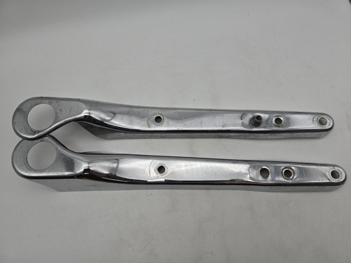 Hintere fender streben - hintere,