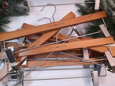 10x Tommy Hilfiger Holz Länge 37cm Hosen Röcke Unisex Kleiderbügel Bügel