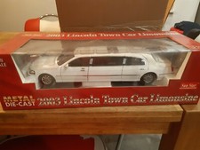 Stretchlimousine 1:18 SunStar
