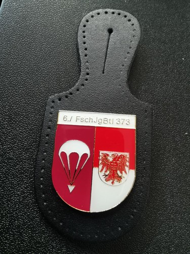 Brustanhänger