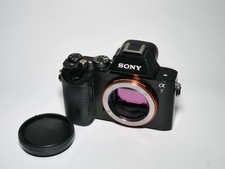 Sony Alpha 7 A7 ILCE-7 24.3 MP Digitalkamera Body Vollformat ca 17186 clicks gut