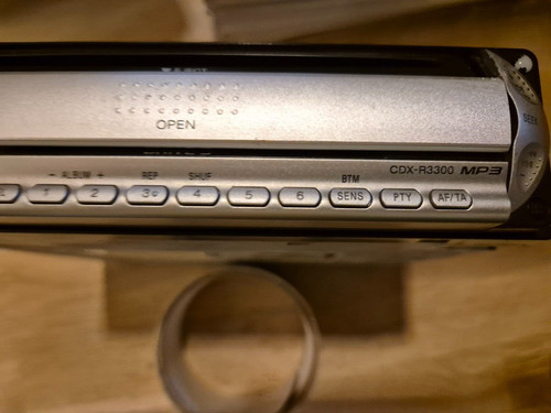 Autoradio sony cdx - autoradio, cdx-r3300