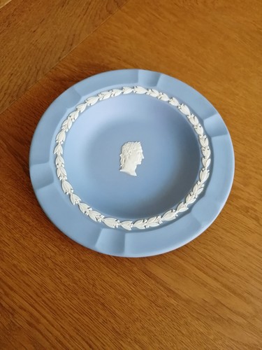 Wedgwood blue jasperware - wedgwood,