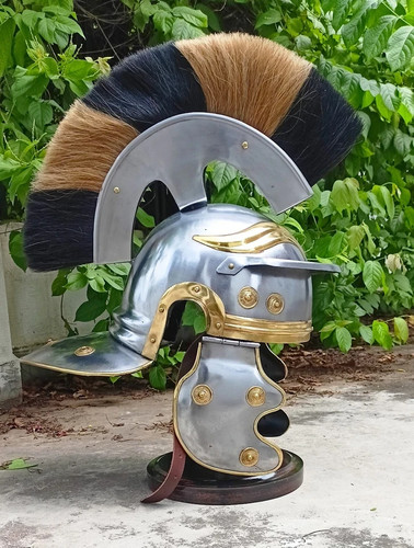 Römischer helm mit - helm,