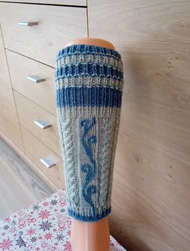 Handgestrickte wadenstutzen - handgestrickte,