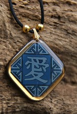 Love Symbol schöner Emaillie Anhänger mit Band