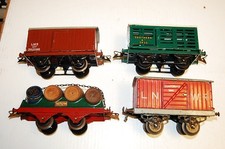 Konvolut 4 alte Hornby Meccano Spur 0 Blech Eisenbahn Güterwagen