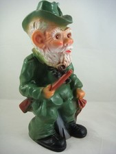 Gartenzwerg Jäger / Förster mit Pfeife, 32 cm, Zwerg Garten bruchfest PVC Deko