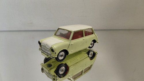 Corgi toys 227 morris - corgi,