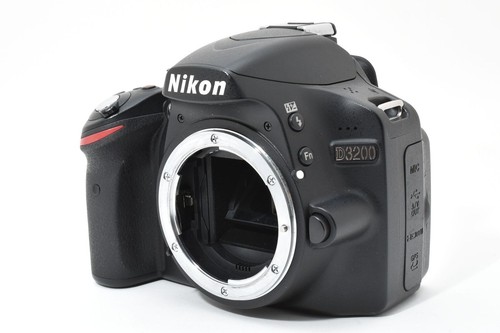 Fast neuwertige nikon - m1,