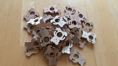 Holzfiguren bären mit - 40, loch