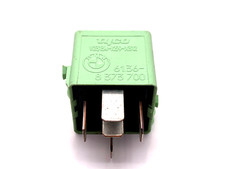 Relais Relay hellgrün 8373700