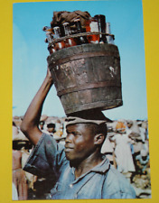 AK. Port-au-Prince, Haiti. Kola Vendor, Kola-Verkäufer. Nicht beschriftet (6728)