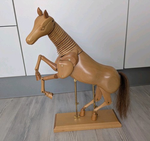 Vintage holzpferd holzmodell - holzpferd,