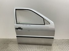 Tür vorn Rechts VW Polo 6 N/6 KV Limousine Farbe LA7W reflexsilber-metallic Bj