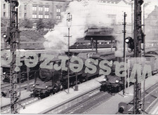 Foto Loks im Bahnhof Hamburg