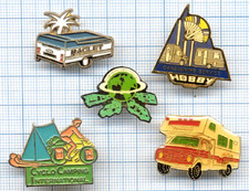 Konvolut PINS Wohnmobil Anhänger RACLET VAN Wohnwagen Freizeit HOBBY CYCLO Gleitschirm