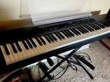 YAMAHA P-80 Electronic Piano
