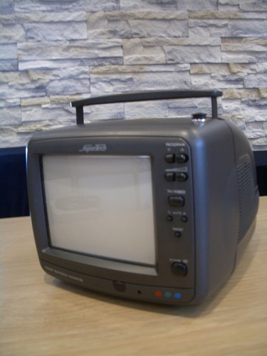 Super tech röhrenfernseher - tech,