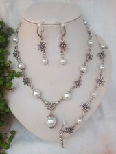Dirndlschmuck-Set 3-tlg. mit weißen Perlen im Größenverlauf + Edelweiß-Charms