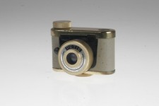 Walter Kunik Petie sub-miniature camera grau/messing