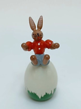 ESCO Hase auf Osterei - Ostern