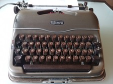 Reiseschreibmaschine TRIUMPH