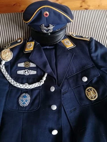 Militaria uniform - militaria, uniform,