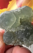 Prehnit / Kap Smaragd mit