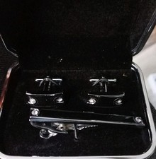  Manschettenknöpfe &